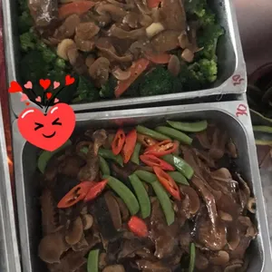 Braised Duck w/Mushroom