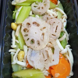 Sauteed Garden Vegetables w Gingko Nut 富贵莲藕炒白果什锦 <i>Serves 5 - 6 pax</i>