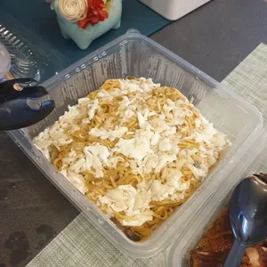 Stewed Ee-fu Noodle with Fresh Crab Meat 蟹肉干烧伊面