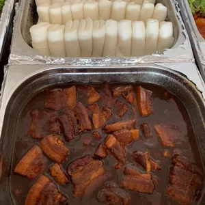 扣肉包 Braised Pork w/ Bun