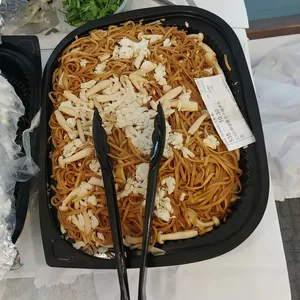 Braised Ee Fu Noodles with Atlantic Crab Meat and Chives