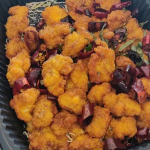 Firecracker Chicken (Spicy) <i> paired with crispy kaffir leaf and dried chilli </i>