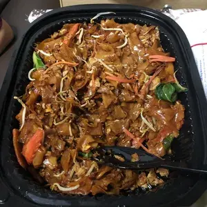 Phad See Eew