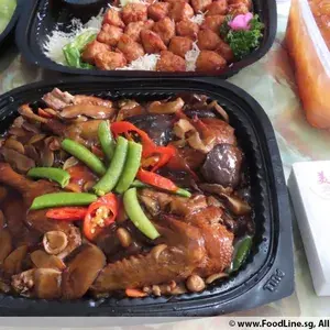 Braised Duck w/Mushroom