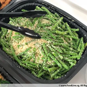 Long Bean with Crunchy Breadcrumb
