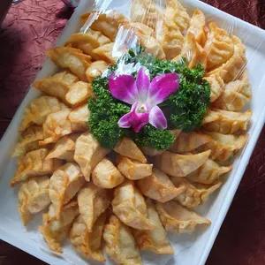 Deep Fried Mushroom Gyoza 香煎蘑菇锅贴
