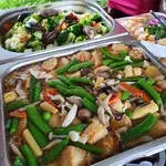 Braised Egg Beancurd and Vegetables in Silky Egg Gravy 红烧豆腐