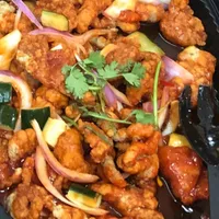 Click to see 咕噜猪肉 Sweet & Sour Pork