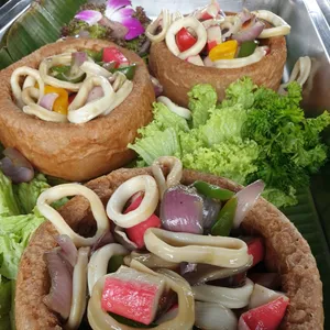 Exclusive Yam Ring with Seafood