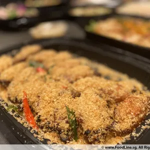 Oriental Style Mid Wing with