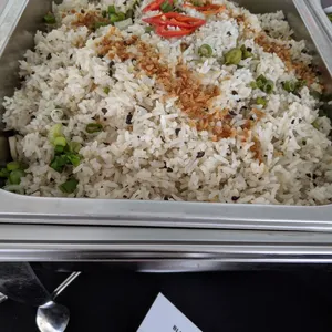 Black Olive Fried Rice (V) <i>with spring onion and garlic</i>