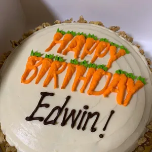 1x Carrot Cake @$48 (Size: 8 Inch)