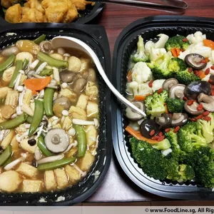 Braised Egg Beancurd and Vegetables in Silky Egg Gravy