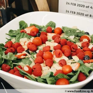 Mixed Berry Spinach Salad (V) <i>with roasted sesame yuzu dressing </i>