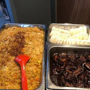 扣肉馒头 Braise Pork w/ Bun