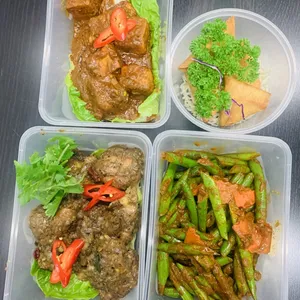 International Cuisine Dinner Tingkat (5 Days, 3 Dishes + Soup OR 4 Dishes)