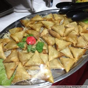 Deep Fried Samosa • 咖哩角