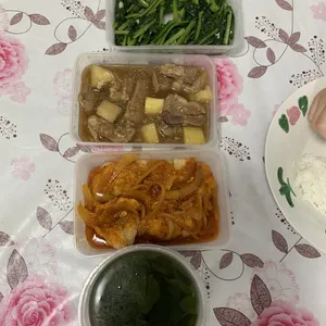 Tingkat - 3 Dishes + 1 soup/ 4 Dishes  (20 days)