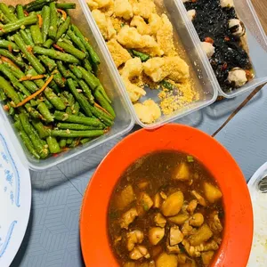 Tingkat - 3 Dishes + 1 soup/ 4 Dishes  (20 days)