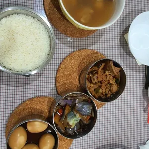 Dinner Tingkat (20 Days, 3 Dishes + Soup OR 4 Dishes)