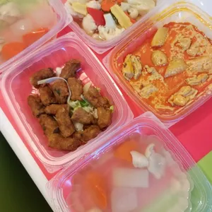 Dinner Tingkat Package (10 Days, 3 Dishes + Soup OR 4 Dishes)
