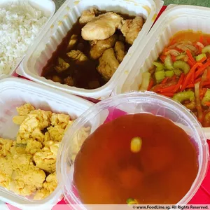 Lunch/Dinner Tingkat (5 Days, 3 Dishes + Soup OR 4 Dishes)