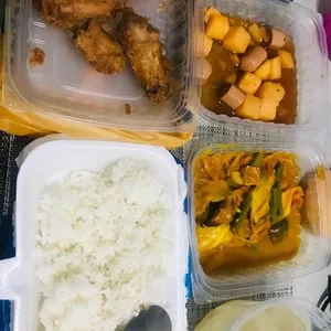 Lunch Tingkat (20 Days, 3 Dishes + Soup OR 4 Dishes)
