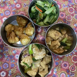 Dinner Tingkat (20 Days, 3 Dishes + Soup OR 4 Dishes)