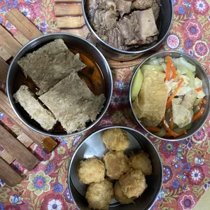 Dinner Tingkat (20 Days, 3 Dishes + Soup OR 4 Dishes)