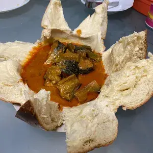 Golden Pillow Curry Fish Bun(2-3Person)