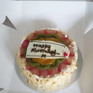 Fruit Flan (Size: 16cm) (Qty of Big Candles: 1) (Qty of Small Candles: 1)