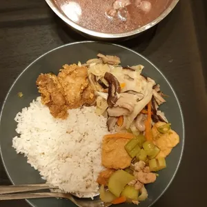 Lunch/Dinner Tingkat (5 Days, 3 Dishes + Soup OR 4 Dishes)