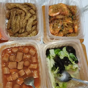 Lunch Tingkat (20 Days, 3 Dishes + Soup OR 4 Dishes)