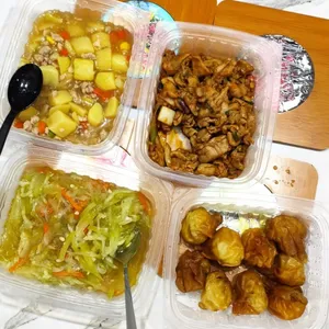 Lunch Tingkat (20 Days, 3 Dishes + Soup OR 4 Dishes)