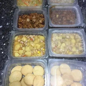 Lunch/Dinner Tingkat (10 Days, 3 Dishes + Soup OR 4 Dishes)
