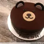 Signature Beary Chocolate Etoile (Eggless: No) (Size: 1kg) (Qty of Big Candles: 1) (Qty of Small Candles: 4)