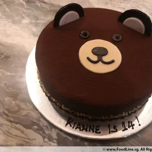Signature Beary Chocolate Etoile (Eggless: No) (Size: 1kg) (Qty of Big Candles: 1) (Qty of Small Candles: 4)