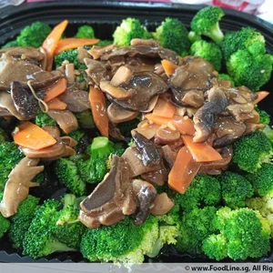 三菇西兰花 Broccoli w/ Assorted Mushroom