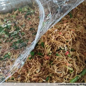 炒鸡蛋面 Fried Egg Noodle