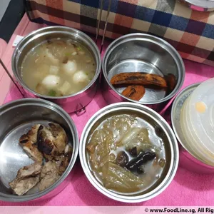 20 Days Tingkat Package (3 Dishes + 1 Soup)