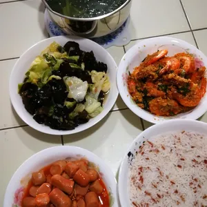 Lunch/Dinner Tingkat (5 Days, 3 Dishes + Soup OR 4 Dishes)