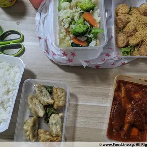20 Days Lunch Tingkat Package (Weekdays Only)