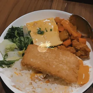 Tingkat - 3 Dishes + 1 soup/ 4 Dishes  (20 days)