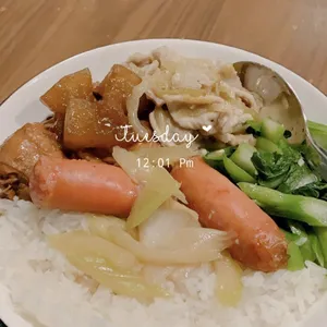 Tingkat - 3 Dishes + 1 soup/ 4 Dishes  (20 days)