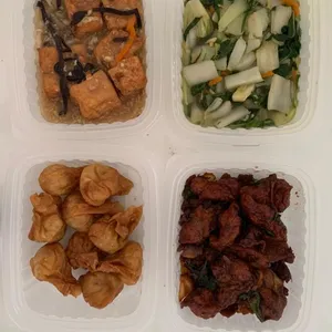 Lunch Tingkat (20 Days, 3 Dishes + Soup OR 4 Dishes)