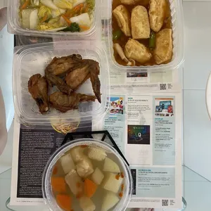 Lunch/Dinner Tingkat (10 Days, 3 Dishes + Soup OR 4 Dishes)