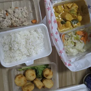 20 Days Lunch Tingkat Package (Weekdays Only)