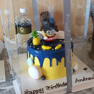 Minion Inspired Cake (Size: 6" (8 - 10 pax)) (Flavour: Ondeh Ondeh)