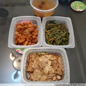 Lunch/Dinner Tingkat (10 Days, 3 Dishes + Soup OR 4 Dishes)