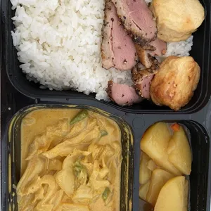 10 Days Lunch Tingkat Package (Weekdays Only)